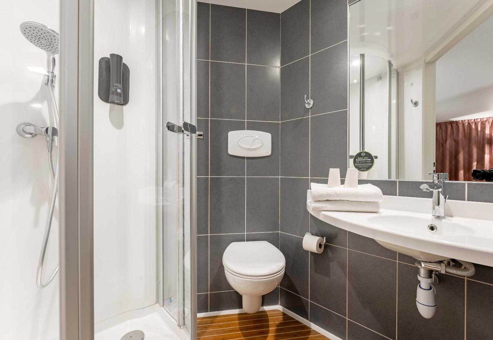 B&B Hotel Maubeuge-Louvroil エクステリア 写真